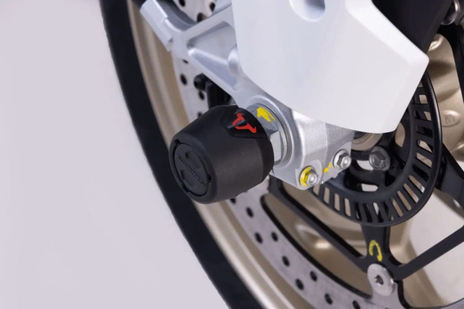 SW-MOTECH - FRONT AXLE SLIDER SET - 05052371