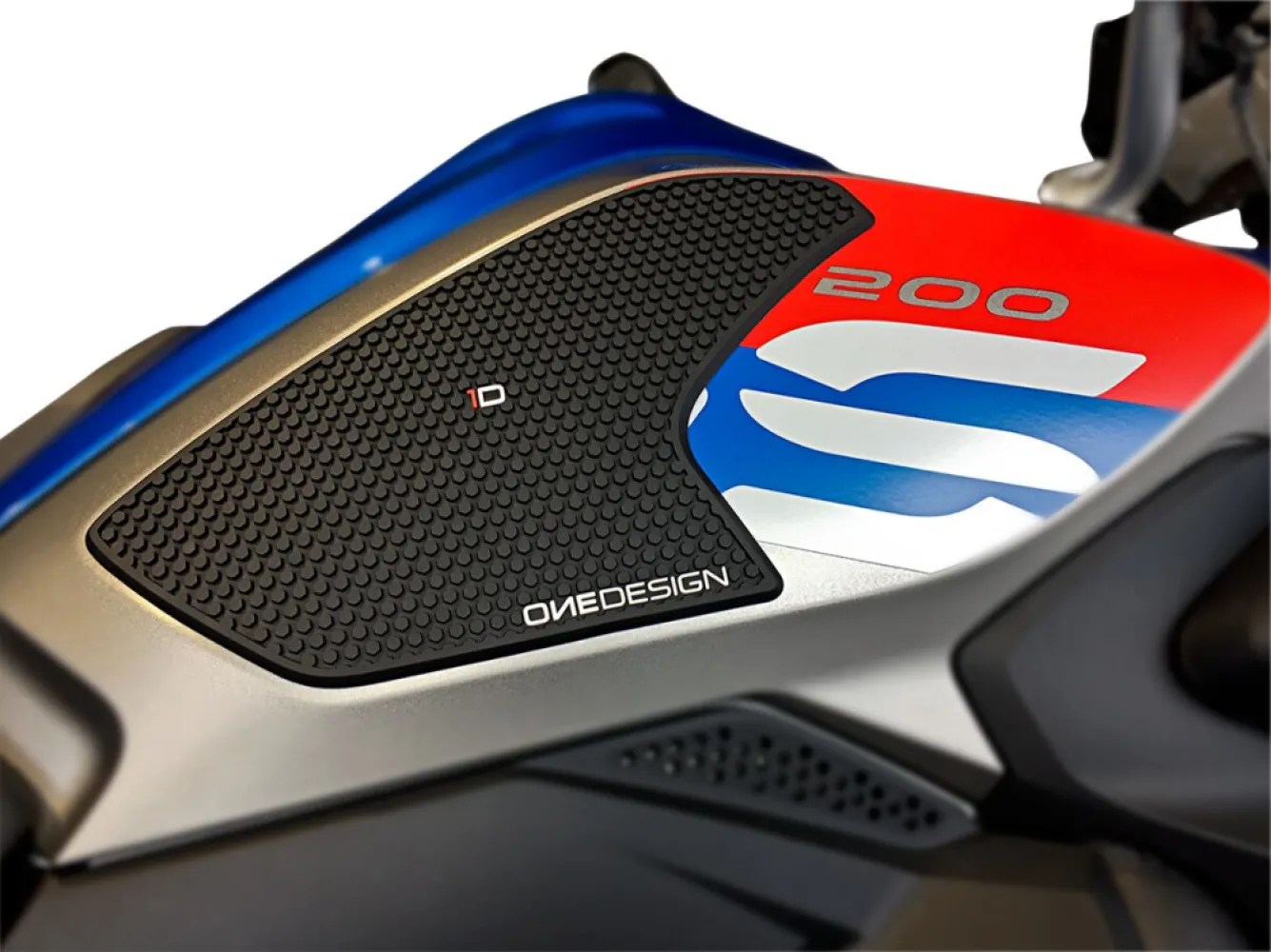ONEDESIGN - TANK GRIP BMW R1200GS BLK 13- - 43010601