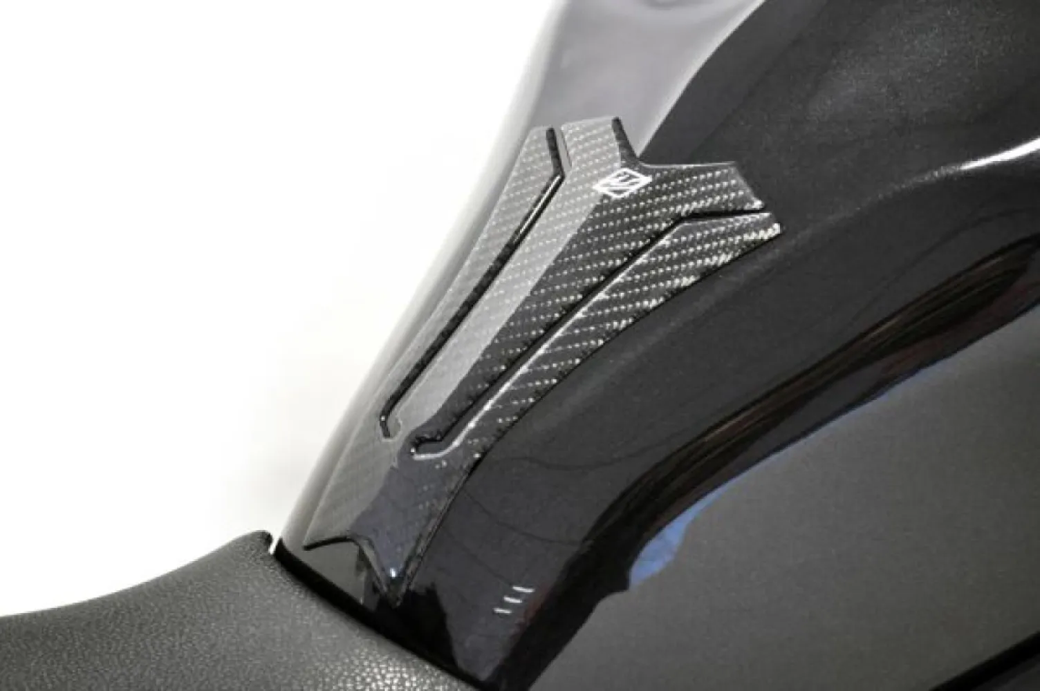 UNIRACING - TANK PAD REAL CRBN - 43010758