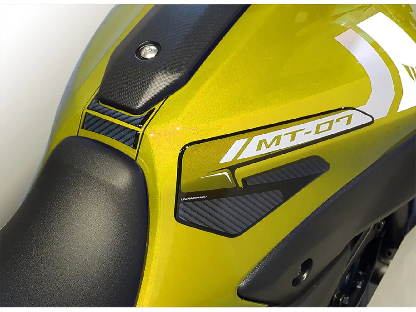 UNIRACING - TANK PAD MT-07 14-17 - 43010763
