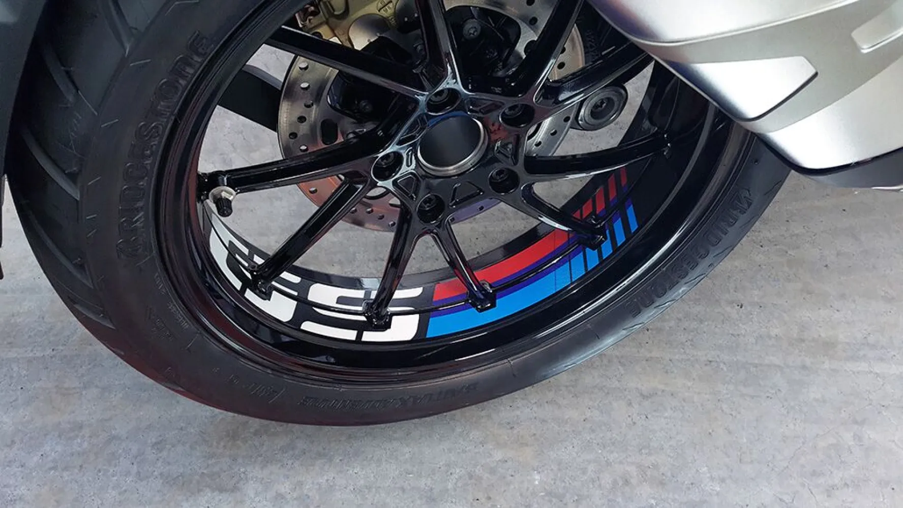 UNIRACING - RIM DECAL KIT BMW R1200GS - 43010737
