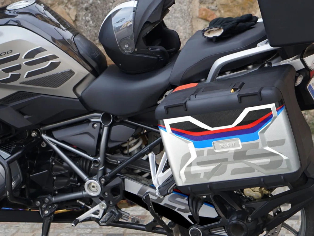 UNIRACING - SCRTCH SVR BMW VARIO CASE - 43010789