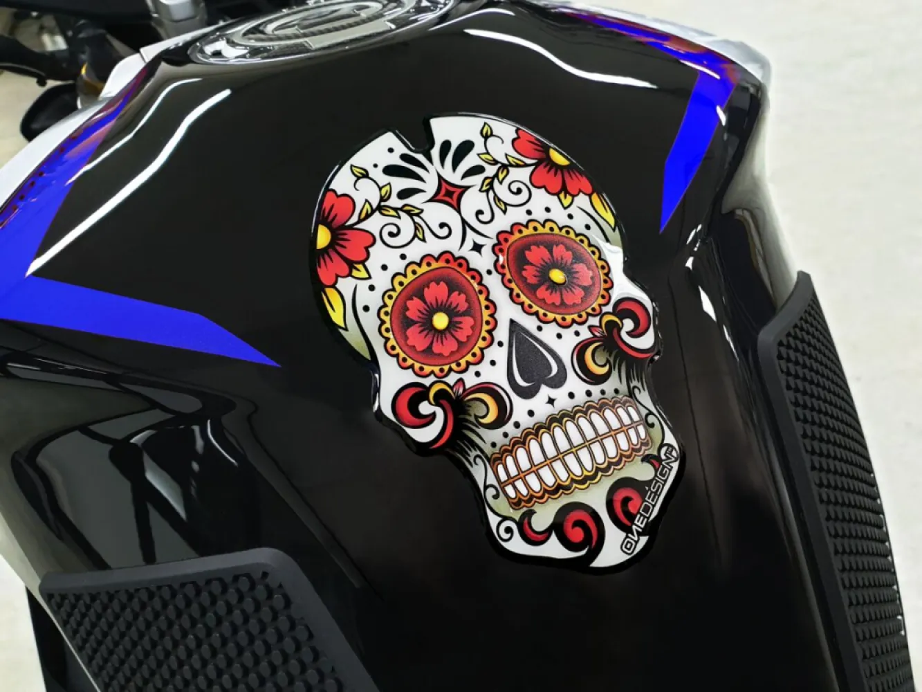 ONEDESIGN - TANKPAD RED SKULL - 43010820