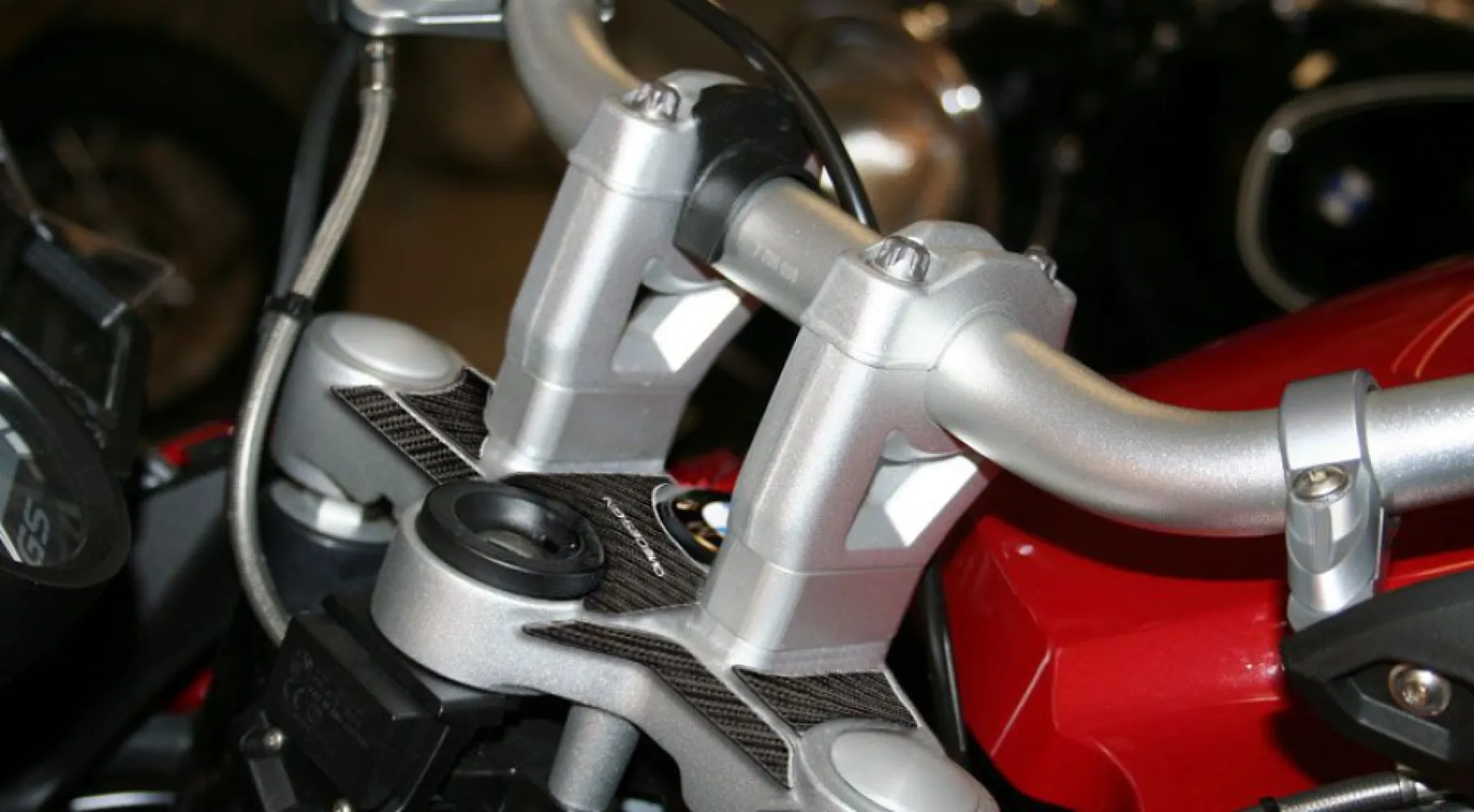 ONEDESIGN - YOKE PROTECTOR R1200GS - 43010898