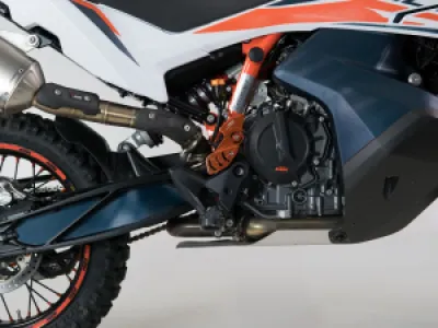 UNIRACING - SCRTCH SVR KTM 890 ADV TANK BL - 43010985