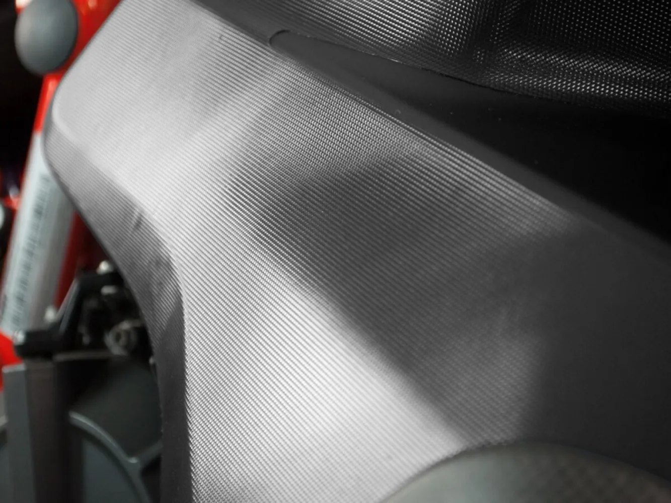 UNIRACING - SCRTCH SVR KTM 890 ADV TANK BK - 43010986