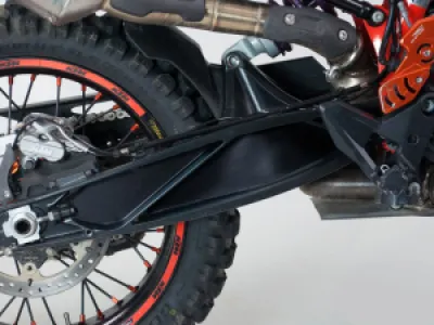 UNIRACING - SCRTCH SVR KTM 890 ADV TANK BK - 43010986