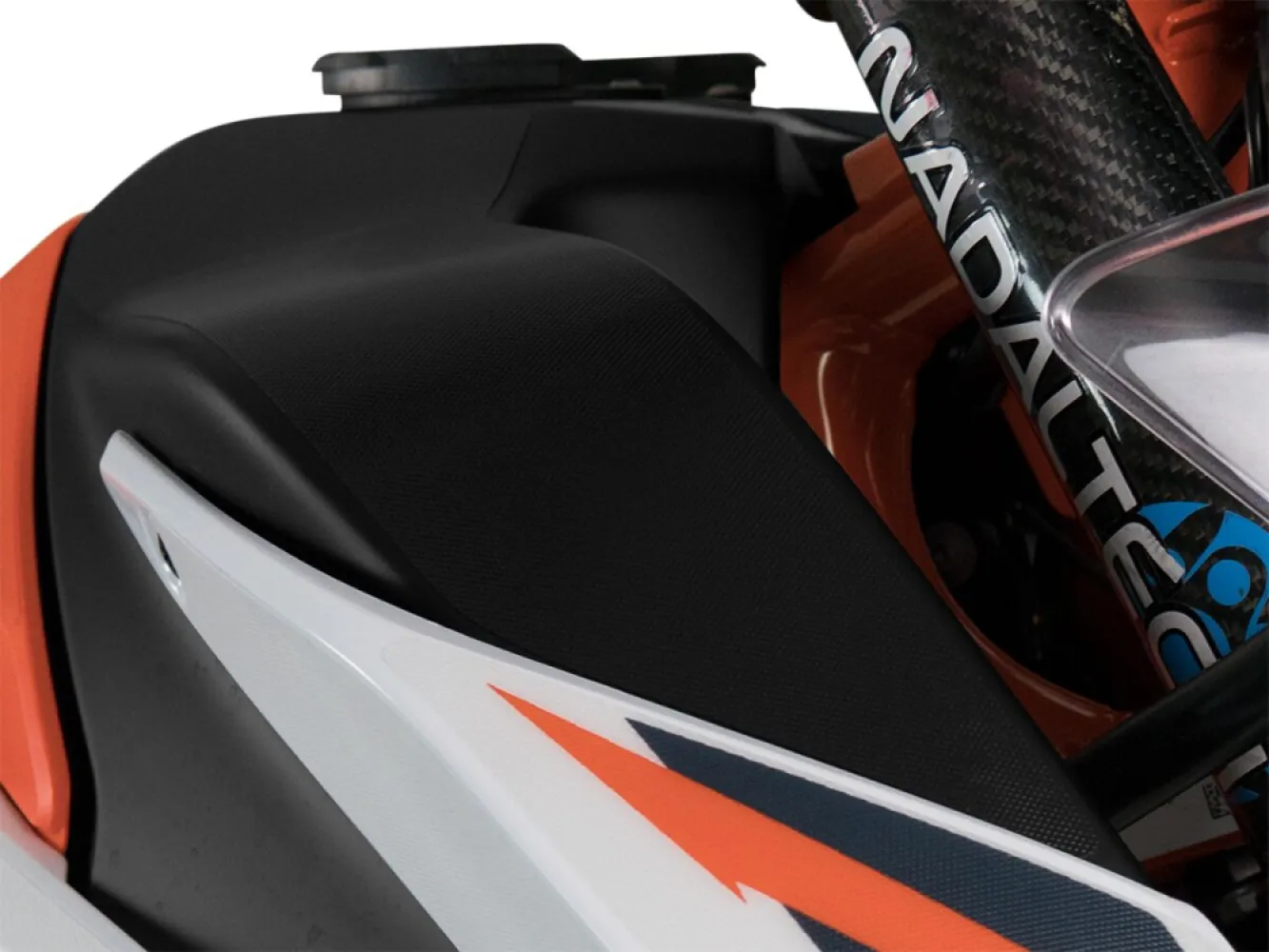 UNIRACING - SCRTCH SVR KTM 890 ADV TANK BK - 43010986