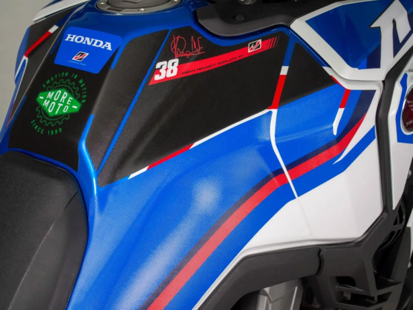 UNIRACING - DECAL KIT AFRICA TWIN REPLICA - 43011010