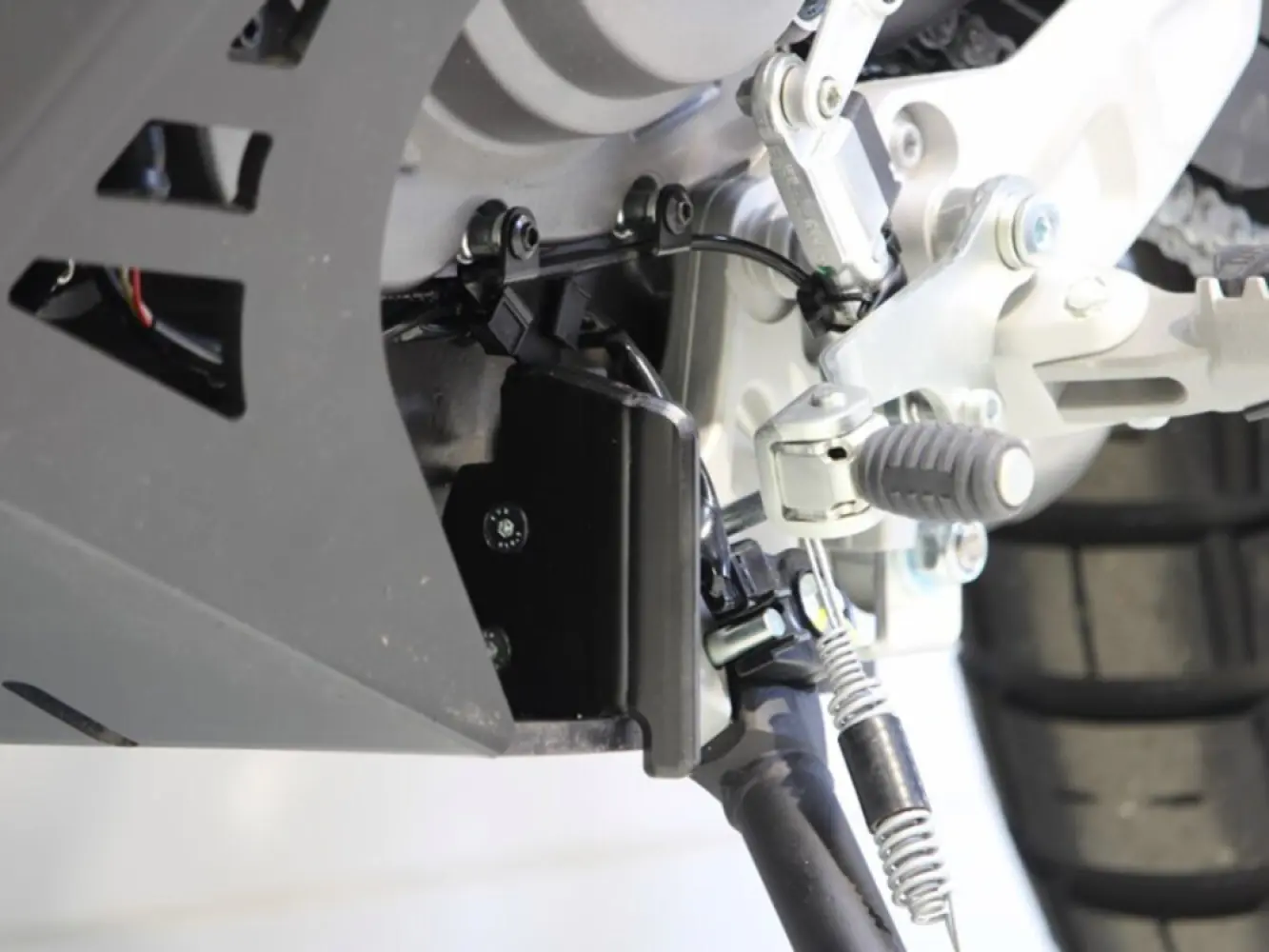 AXP RACING - ADV SKID PLATE DUC DESERT X - 05061985