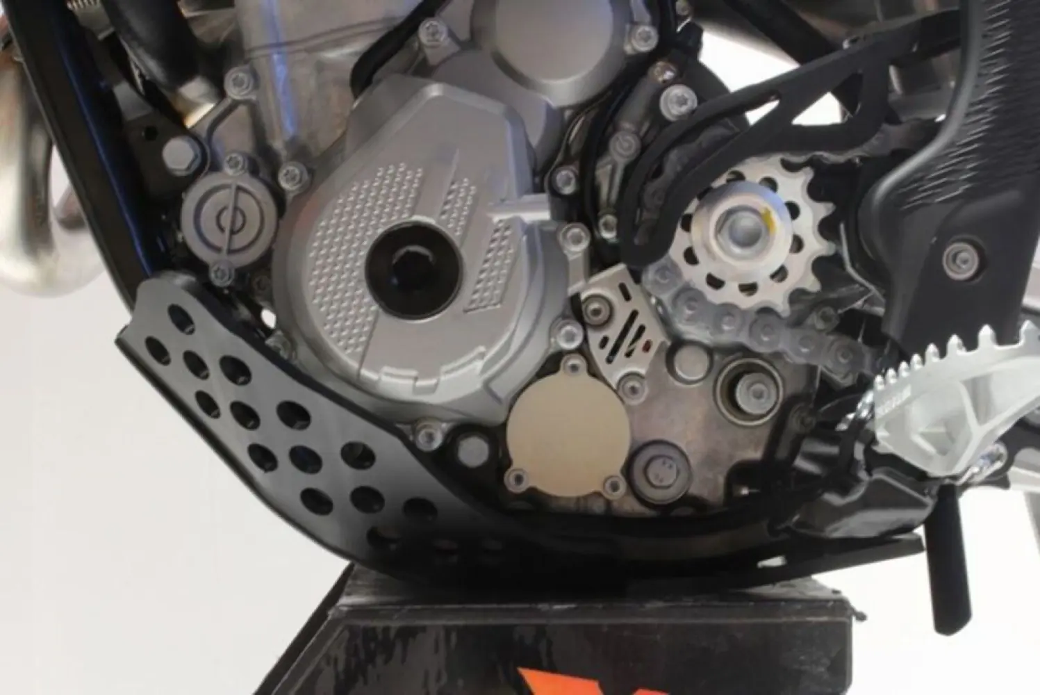 AXP RACING - SKID PLATE 6MM MC250F 21-23 BK - 05062005