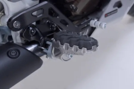 SW-MOTECH - EVO FOOTREST KIT - 16202751