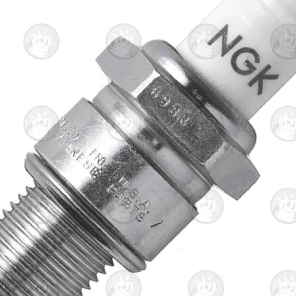 NGK SPARK PLUGS - SPARK PLUG NGK B6ES - 21030137