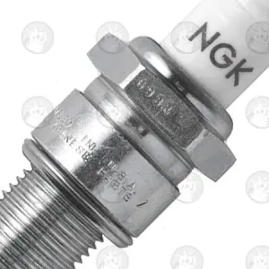 NGK SPARK PLUGS - SPARK PLUG NGK B6ES - 21030137