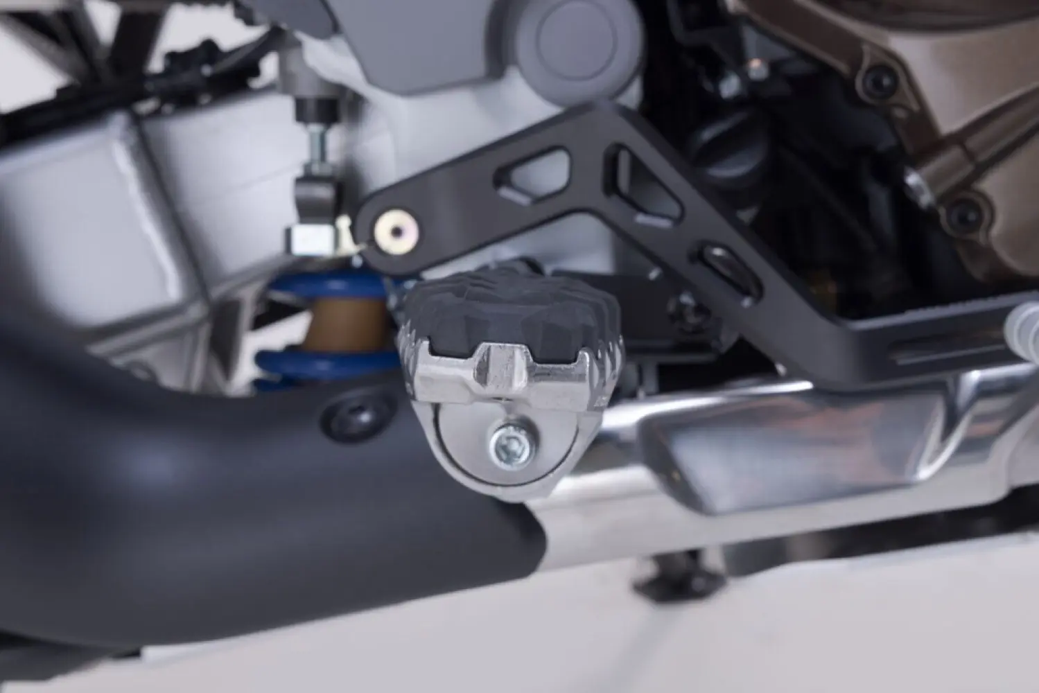 SW-MOTECH - EVO FOOTREST KIT - 16202751