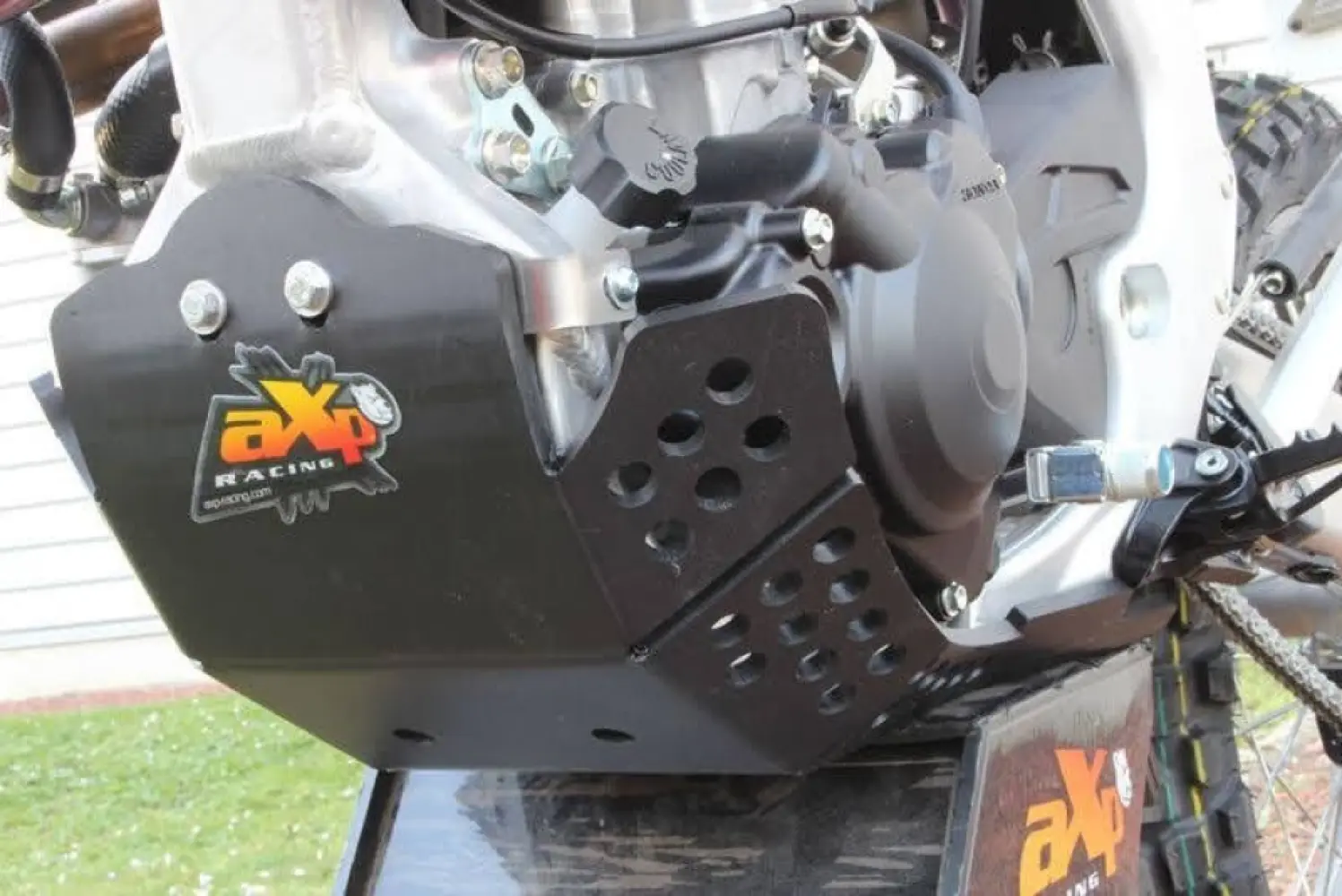 AXP RACING - XTREM SKID PLATE CRF450L 19- B - 05062196