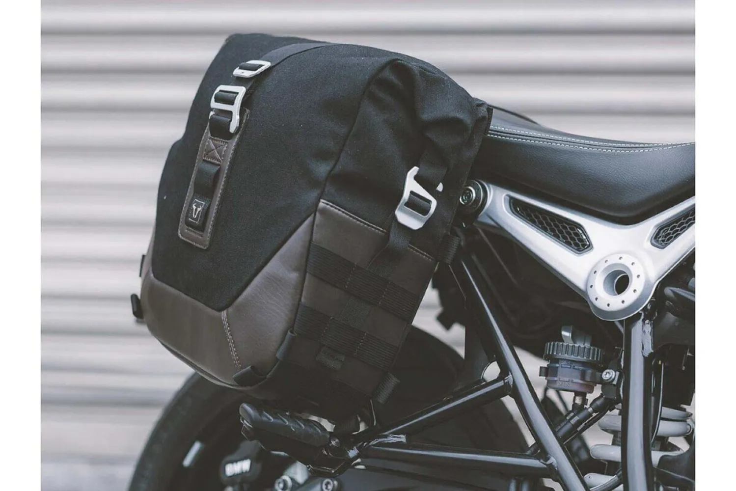 SW-MOTECH - SIDEBAG SYS LEGEND LC - 35011471