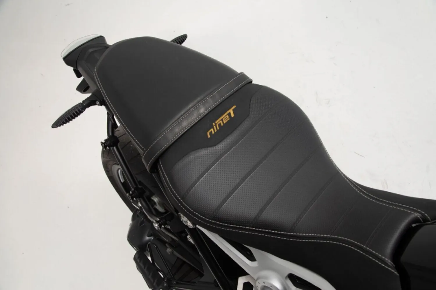 SW-MOTECH - SIDEBAG SYS LEGEND LC B - 35011474