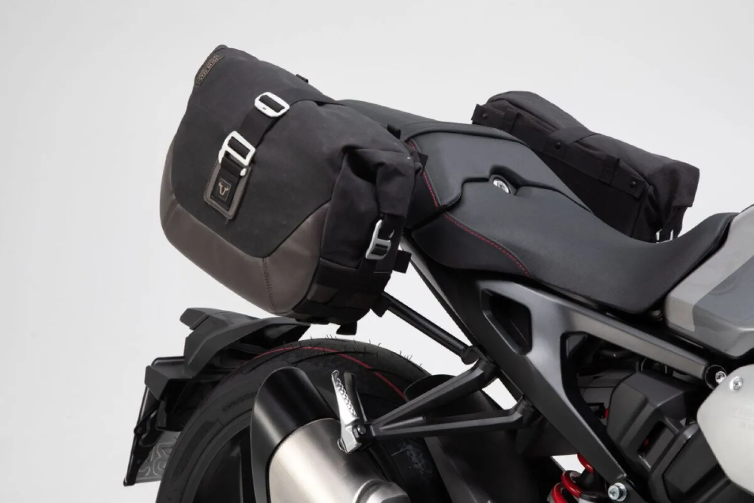 SW-MOTECH - SIDEBAG SYS LEGEND LC - 35011665
