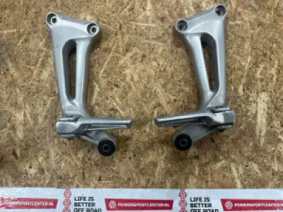 Achterste / passagier voetsteun-set VTR1000F 97-06