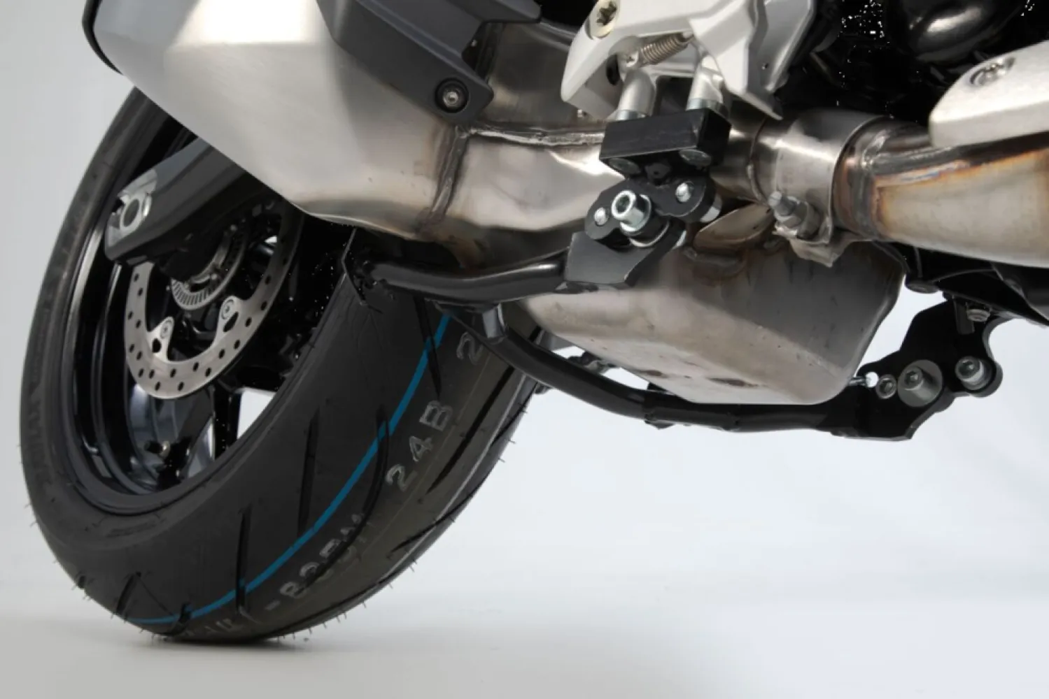 SW-MOTECH - CENTER STAND - 05100542