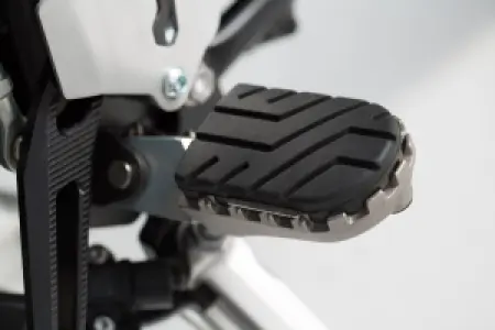 SW-MOTECH - FOOTREST KIT ION - 16202782