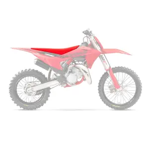 BLACKBIRD RACING - SEAT COVER PYR GG 85 '25- RD - 08213675