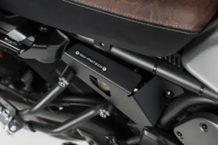 SW-MOTECH - BRAKE RESERVOIR GUARD SET - 17310714