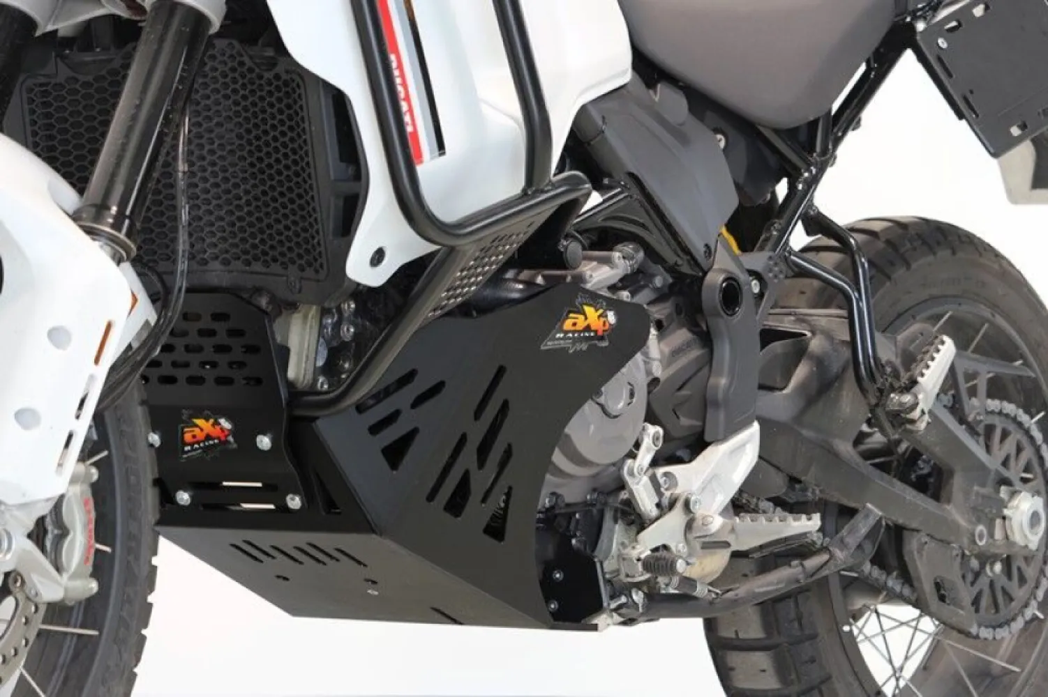 AXP RACING - ADV SKID PLATE DUC DESERT X - 05062522