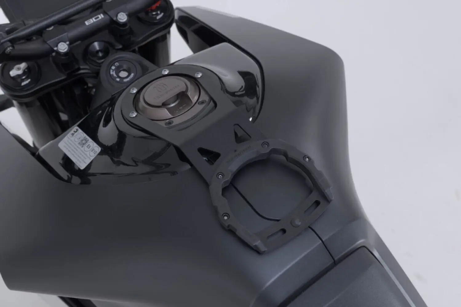 SW-MOTECH - PRO TANKRING SVARTPILEN 801 - 35020776