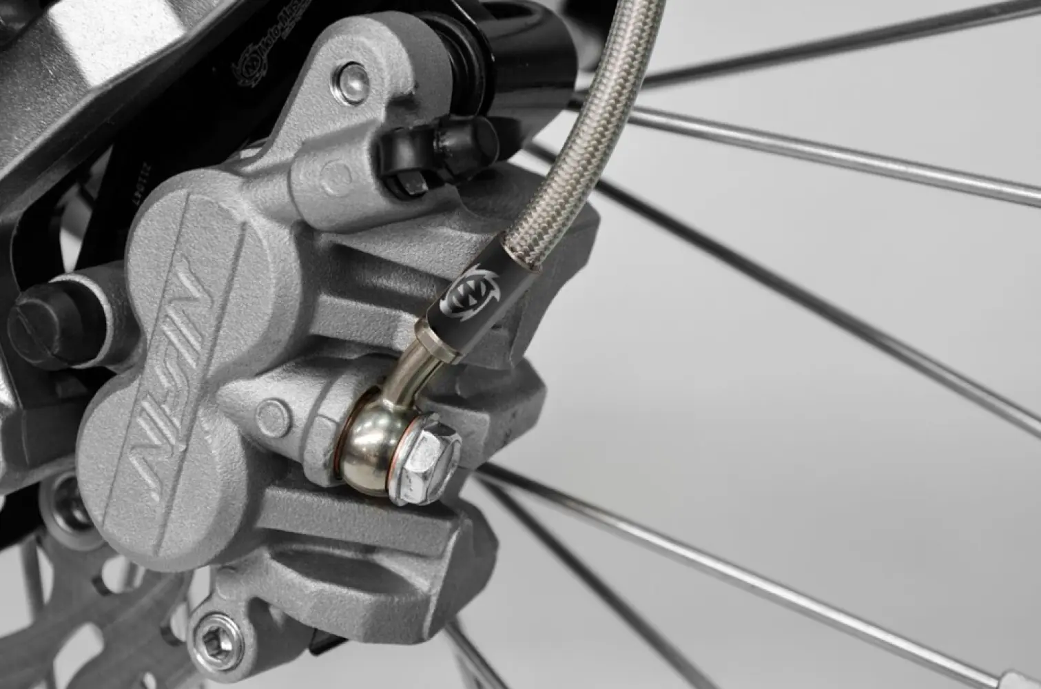 MOTO-MASTER - BRAKE LINE FRONT - 17415048