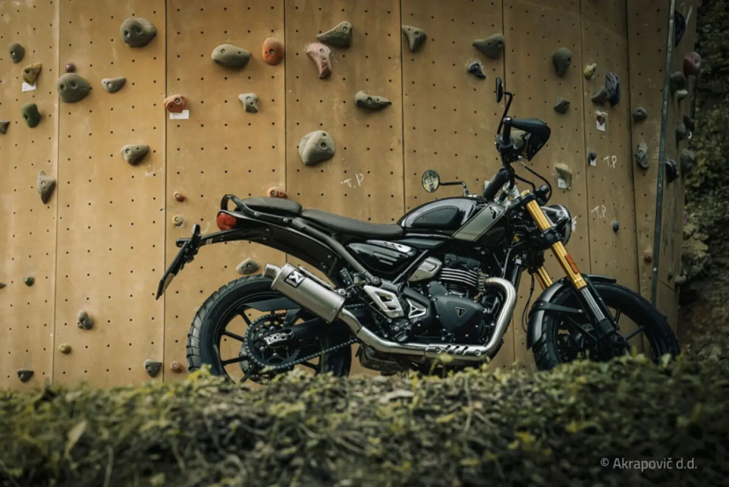 AKRAPOVIC - MUFFLER SLIP-ON TI TRIUMPH SPE - 18114726