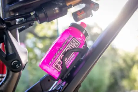 MUC-OFF - WATER BOTTLE PINK 550ML - 49200008