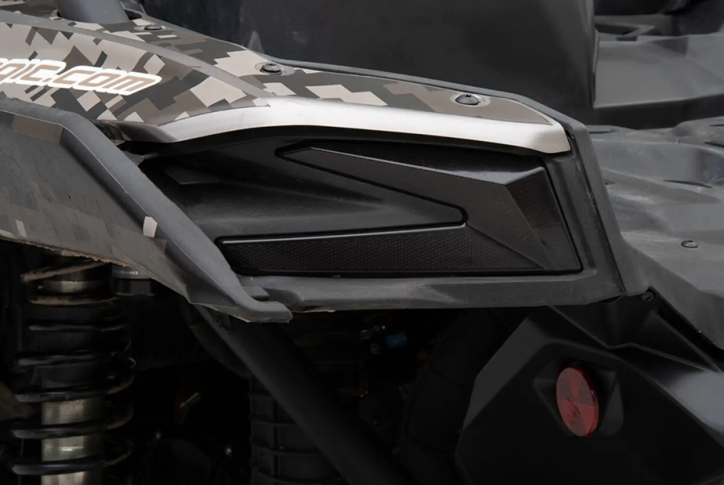 MOOSE OFFROAD FOUR WHEEL - LED TAILIGHTS CANAMX3 BLK - 20012243