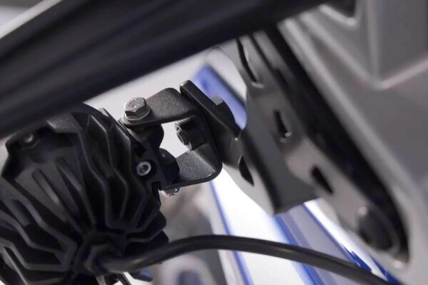 SW-MOTECH - EVO FOG MOUNT V-STROM1050 - 20012777