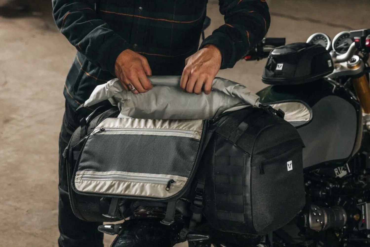 SW-MOTECH - TAILBAG LEGEND LR5 - 35160440