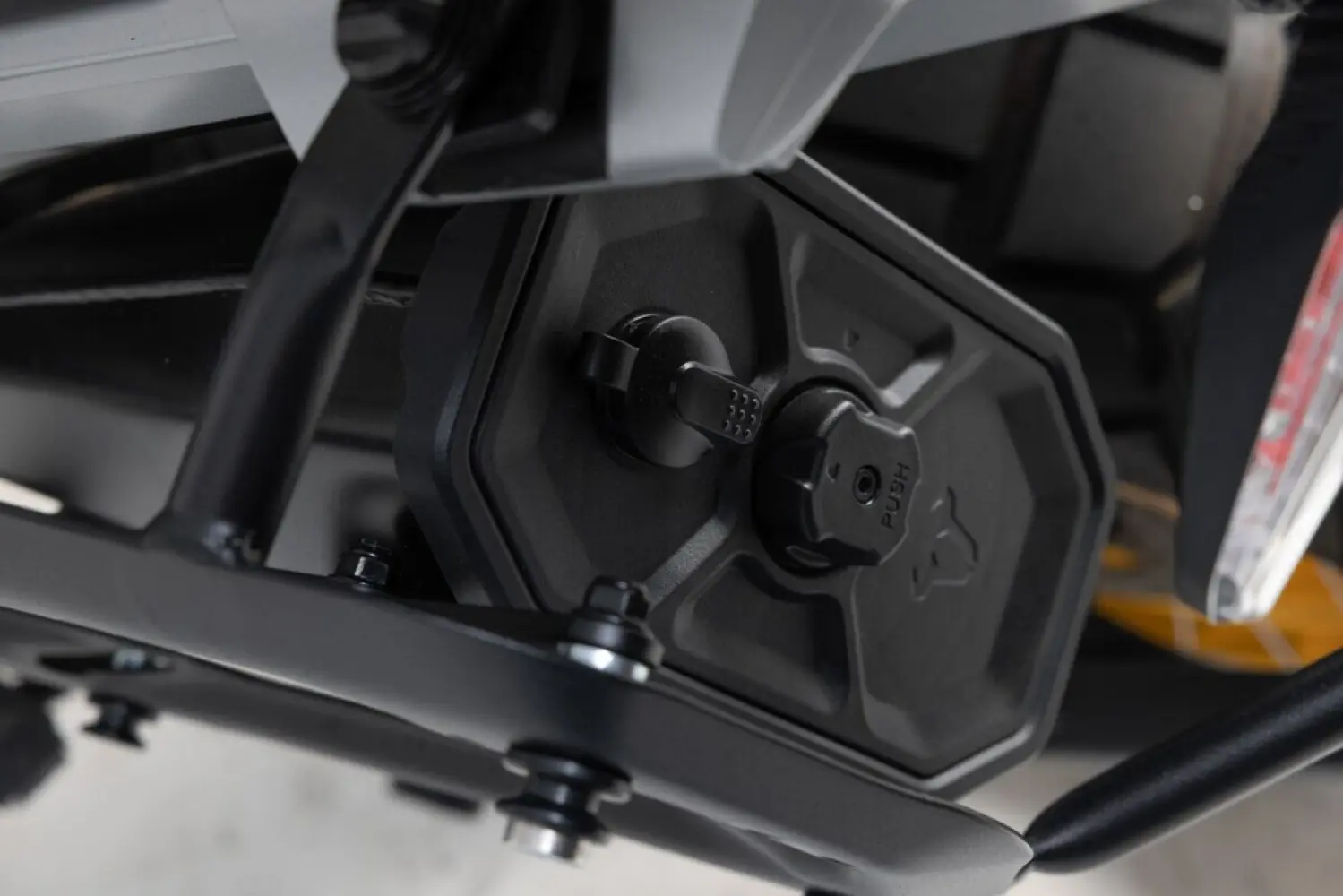 SW-MOTECH - TRAX TOOLBOX - 38500668