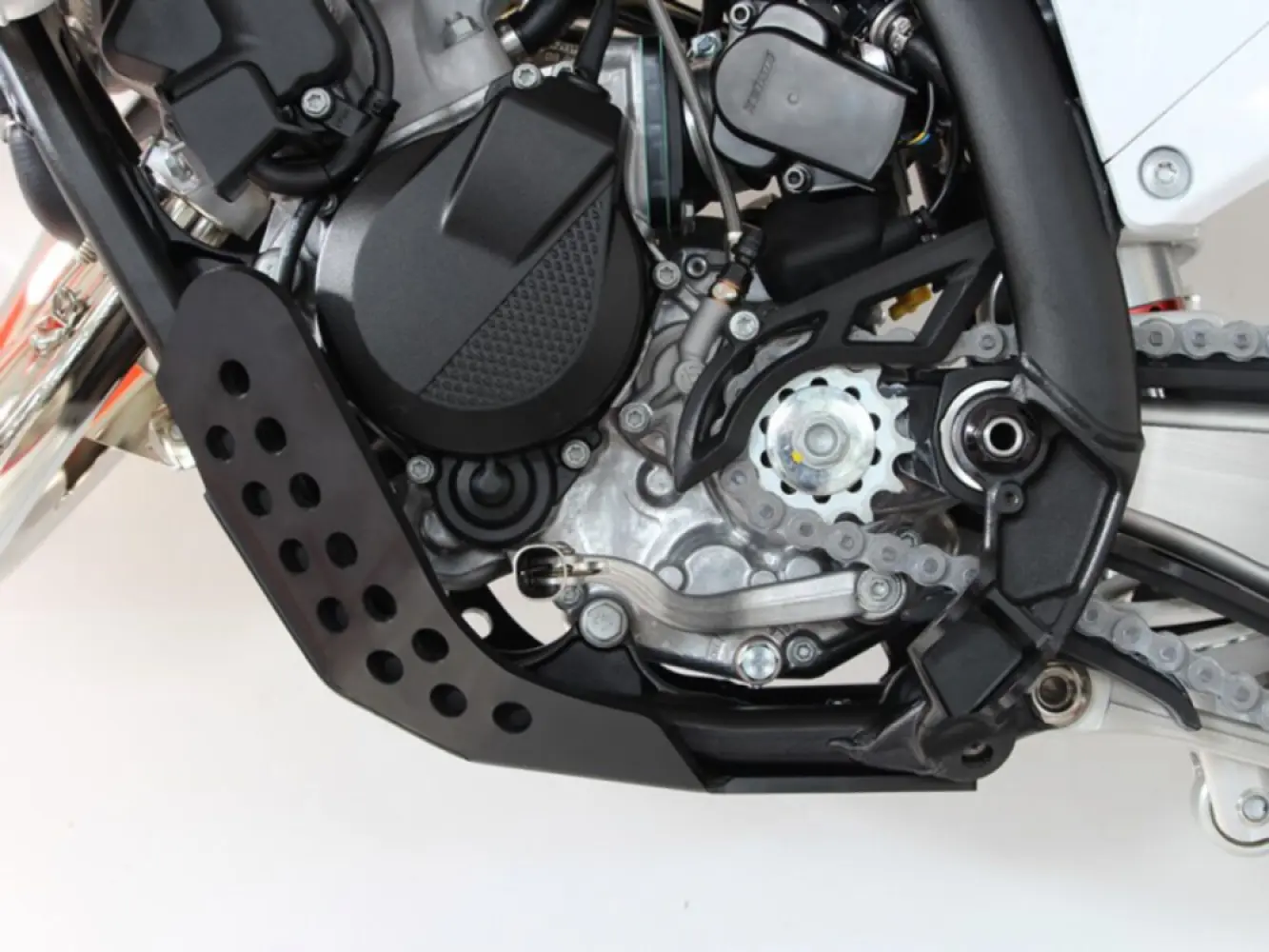 AXP RACING - SKID PLATE 6MM TC/SX/MC 125 23 - 05062016