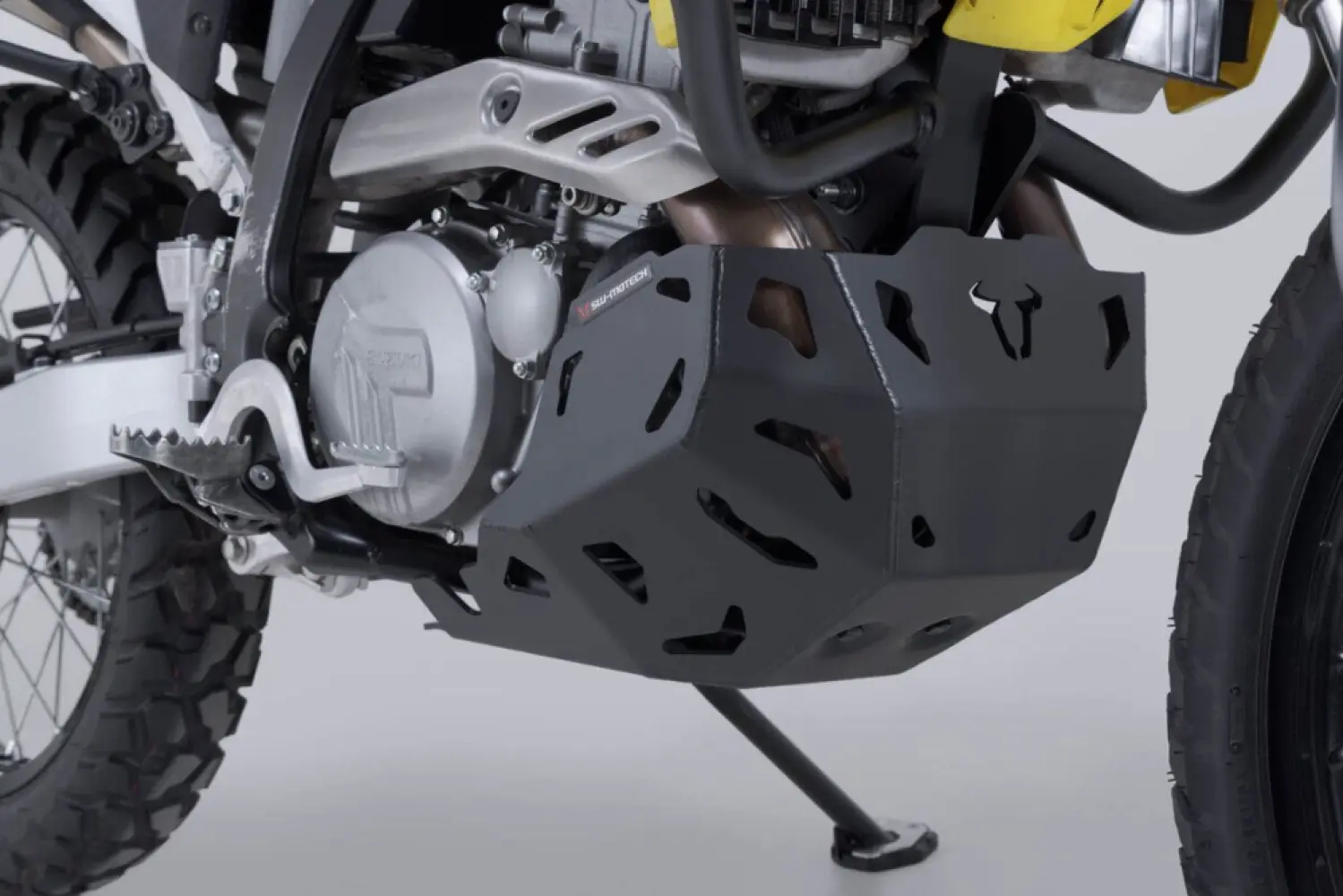 SW-MOTECH - ENGINE GUARD BLACK - 05062579