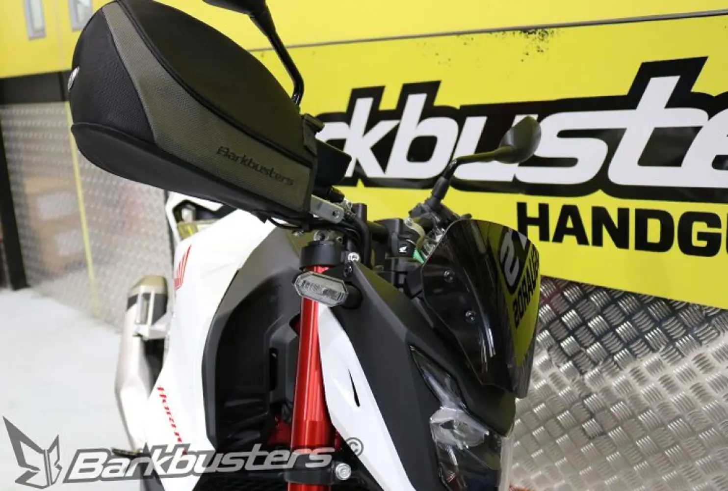 BARKBUSTERS - HANDGUARDS CB 750 HORNET - 06352345