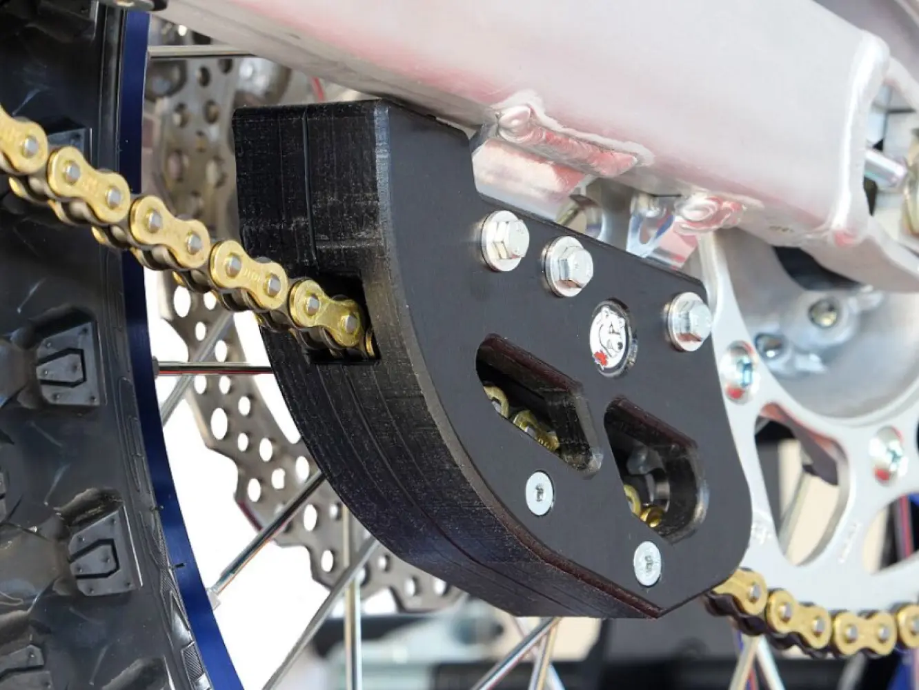 AXP RACING - CHAIN GUIDE YZF 23- BK - 12311729