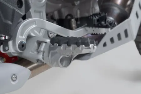 SW-MOTECH - EVO FOOTREST KIT - 16202796