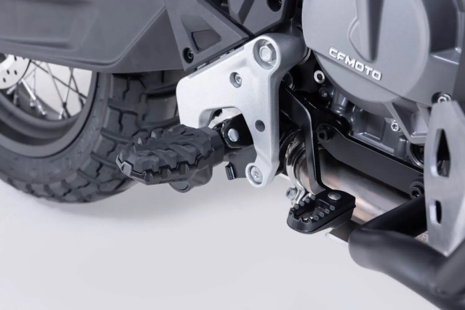 SW-MOTECH - EVO FOOTREST KIT - 16202833