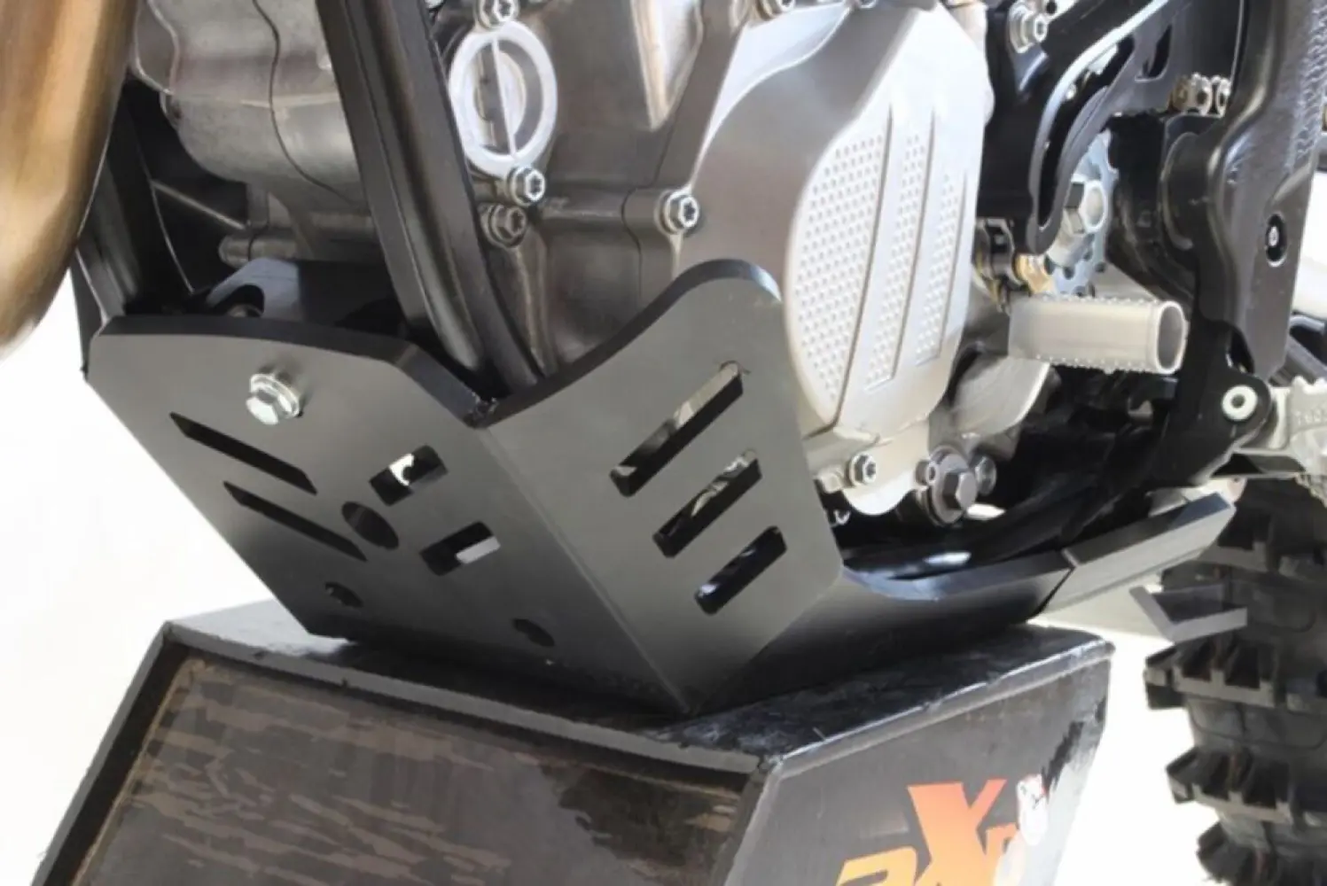 AXP RACING - XTREM SKID PLATE MCF450 21-23  - 05062063