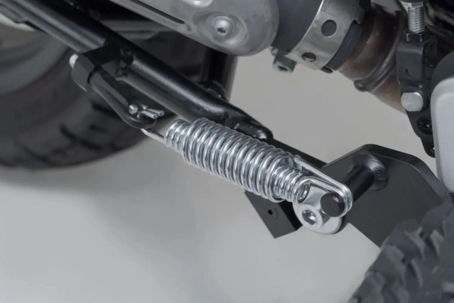 SW-MOTECH - CENTER STAND - 05100634