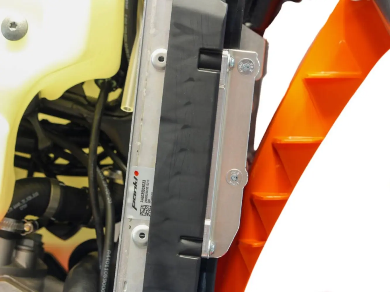 AXP RACING - RADIATOR GUARDS EXC/F 24- BK - 19010950