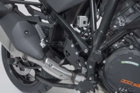 SW-MOTECH - BRAKE CYLINDER GUARD - 17310753