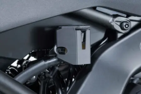 SW-MOTECH - BRAKE FLUID RESERVOIR GUARD - 17310809