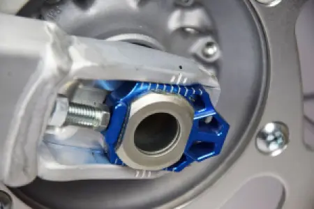 SCAR RACING - AXLE BLOCK YAMAHA BLUE - 12310511