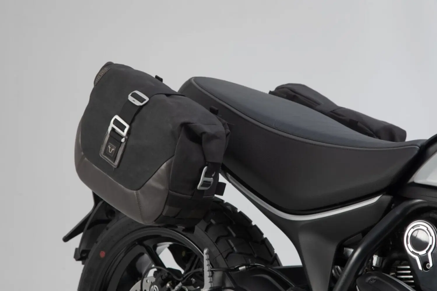 SW-MOTECH - SIDEBAG SYS LEGEND LC - 35011613